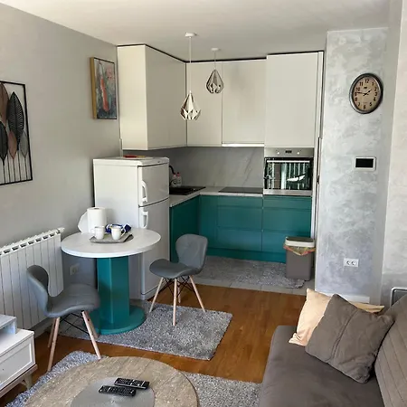 Point - Centar Zenica- * 泽尼察