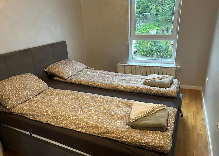 Point - Centar Zenica- *